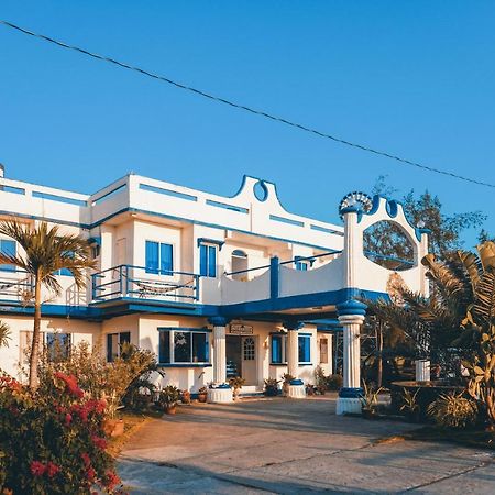 Club Monet Beachfront Resort By Cocotel Cabangan Экстерьер фото