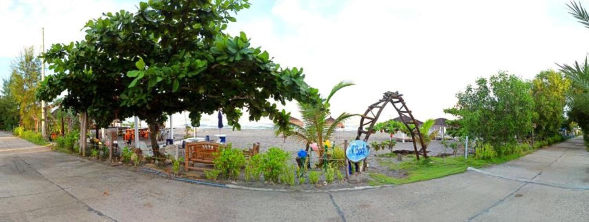Club Monet Beachfront Resort By Cocotel Cabangan Экстерьер фото