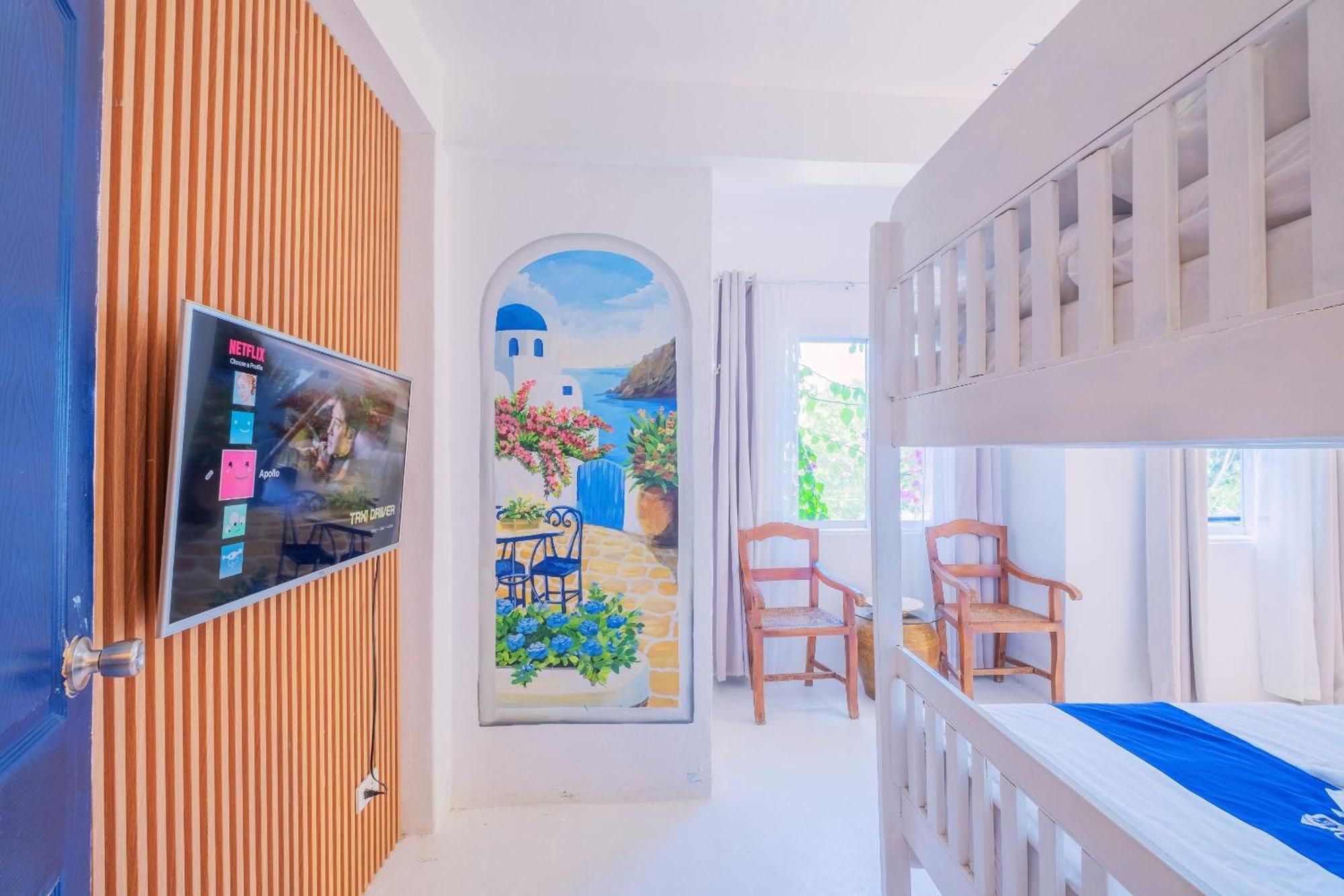 Club Monet Beachfront Resort By Cocotel Cabangan Номер фото