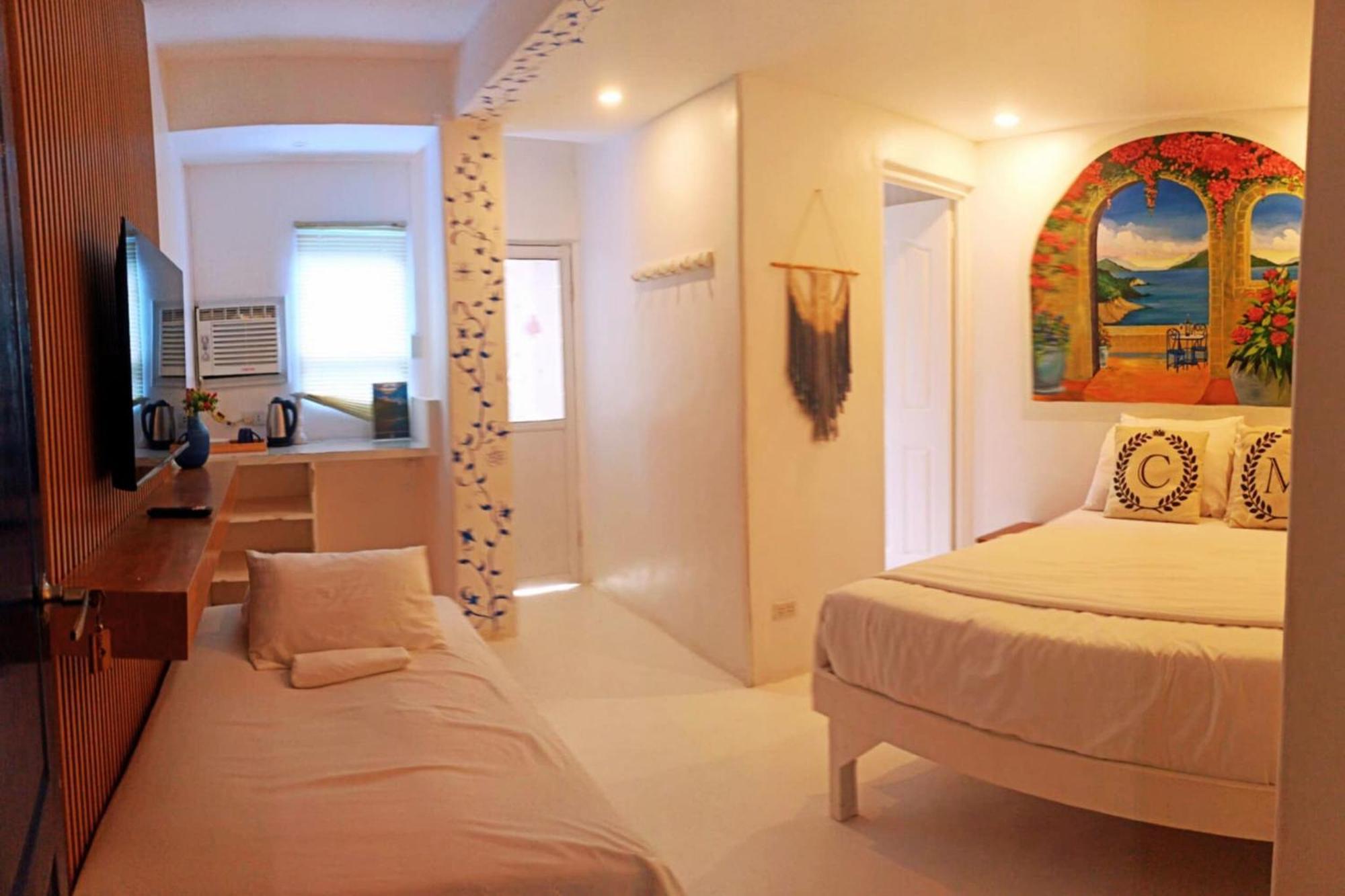 Club Monet Beachfront Resort By Cocotel Cabangan Номер фото
