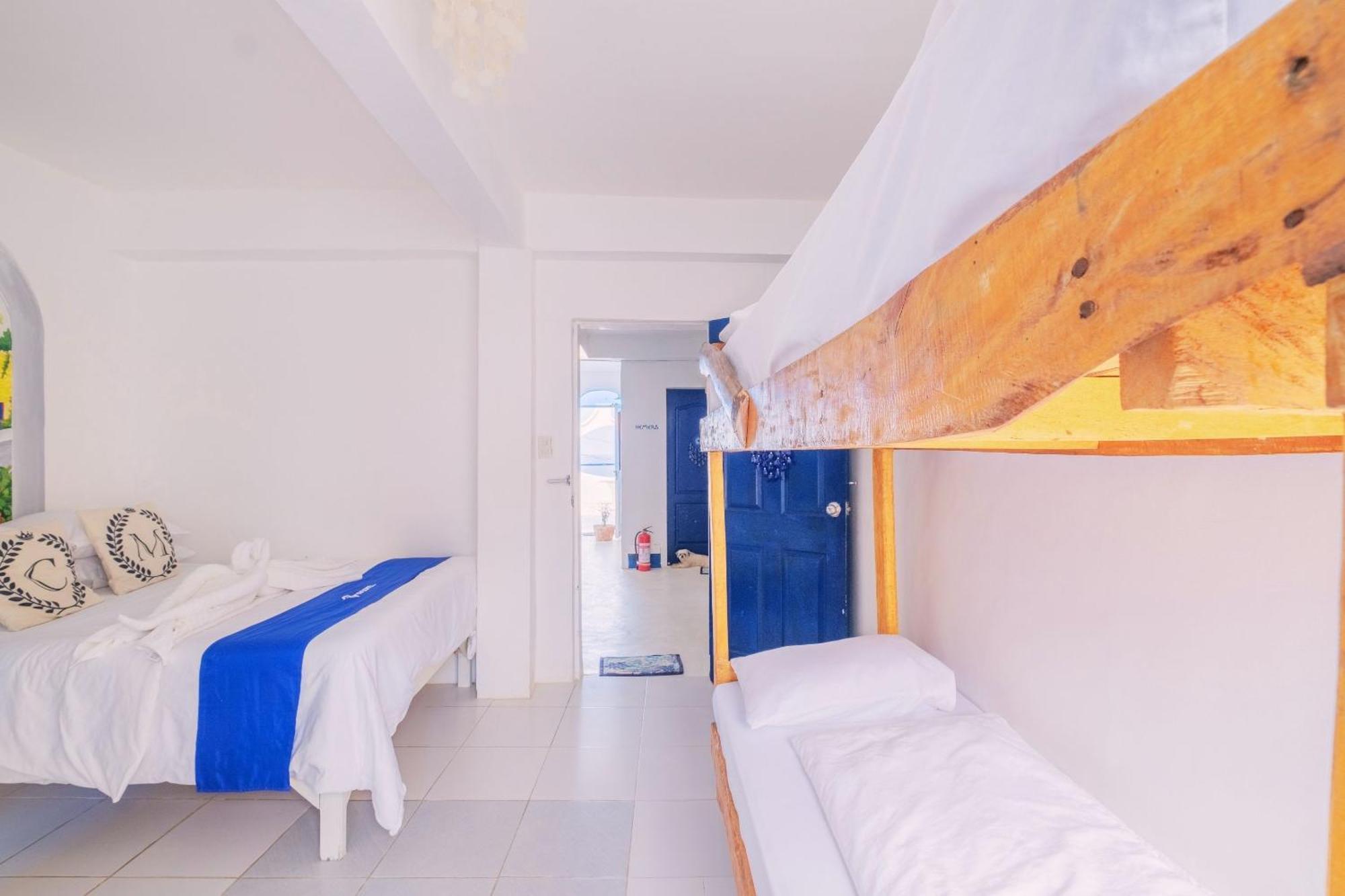 Club Monet Beachfront Resort By Cocotel Cabangan Номер фото